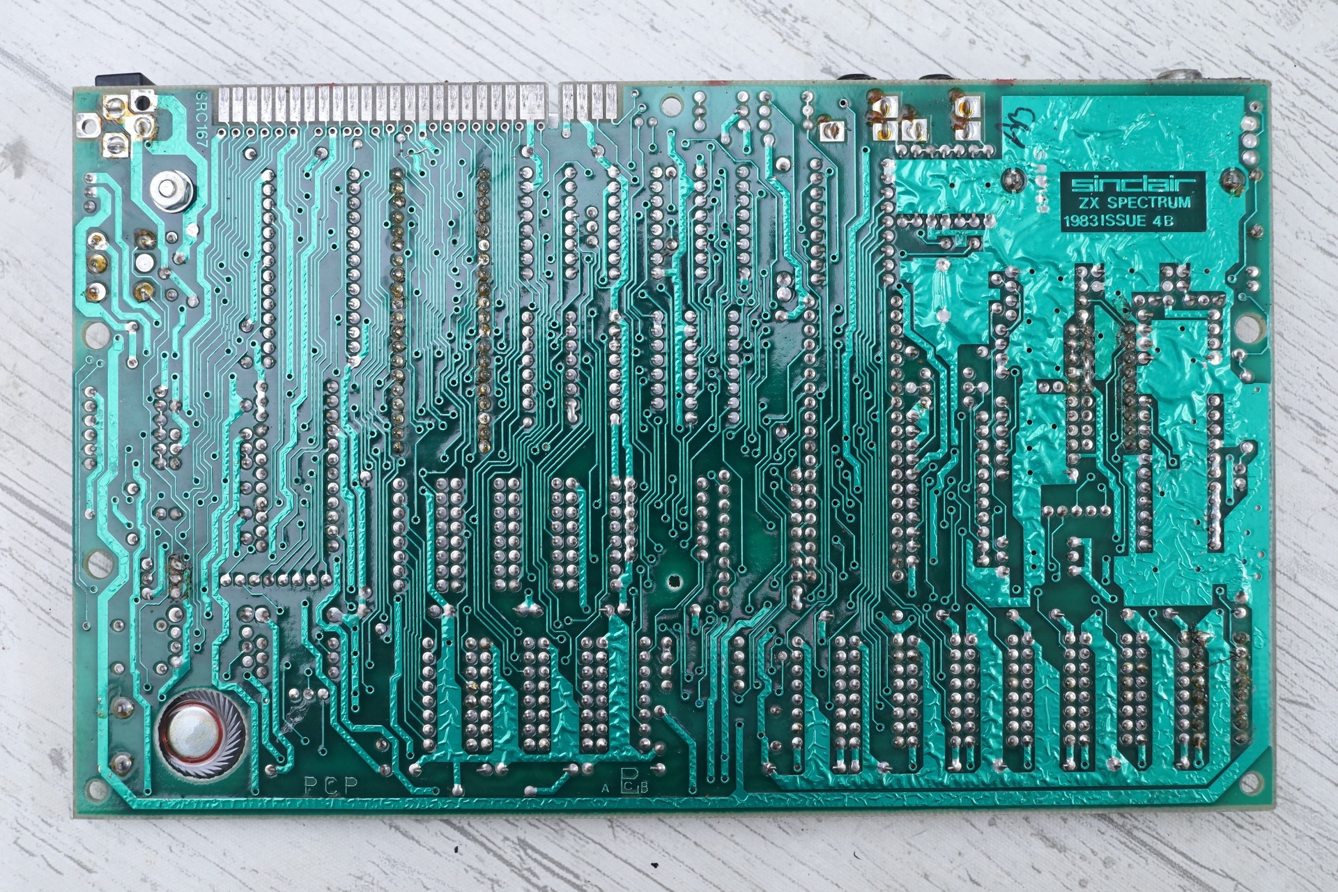 Sinclair ZX Spectrum – Motherboard Repair – and thus goes by 