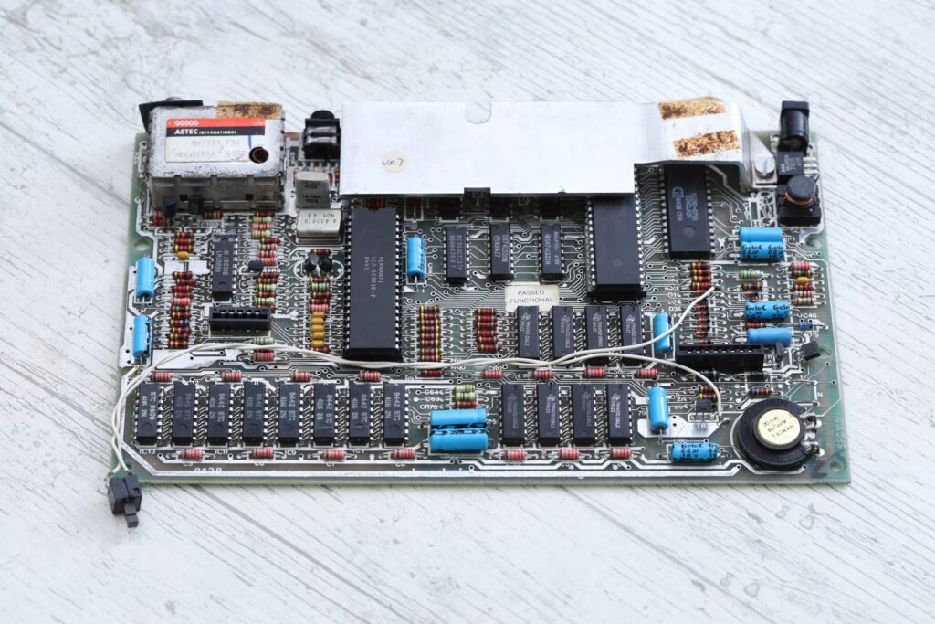 Sinclair ZX Spectrum – Motherboard Repair – and thus goes by 